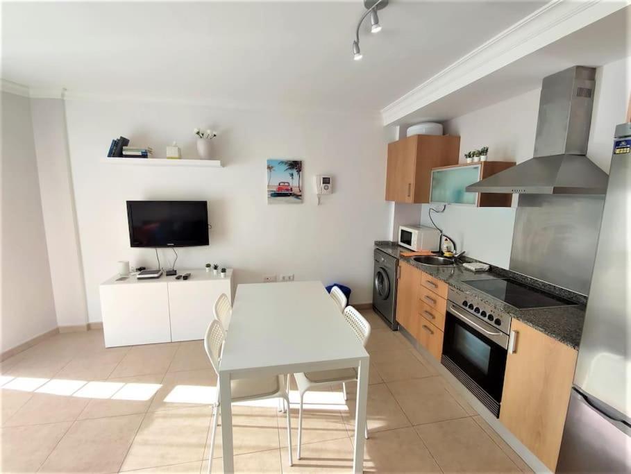 Apartment In Playa San Juan, Casa Greg Экстерьер фото